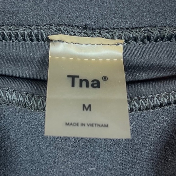 Aritzia Tna Move Micro Pleated Tennis Skirt, Black, Size Medium - Picture 5 of 6